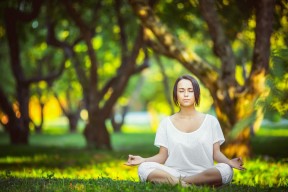 九游官网pc-库里激战加时NBA总决赛，库里总决赛集锦