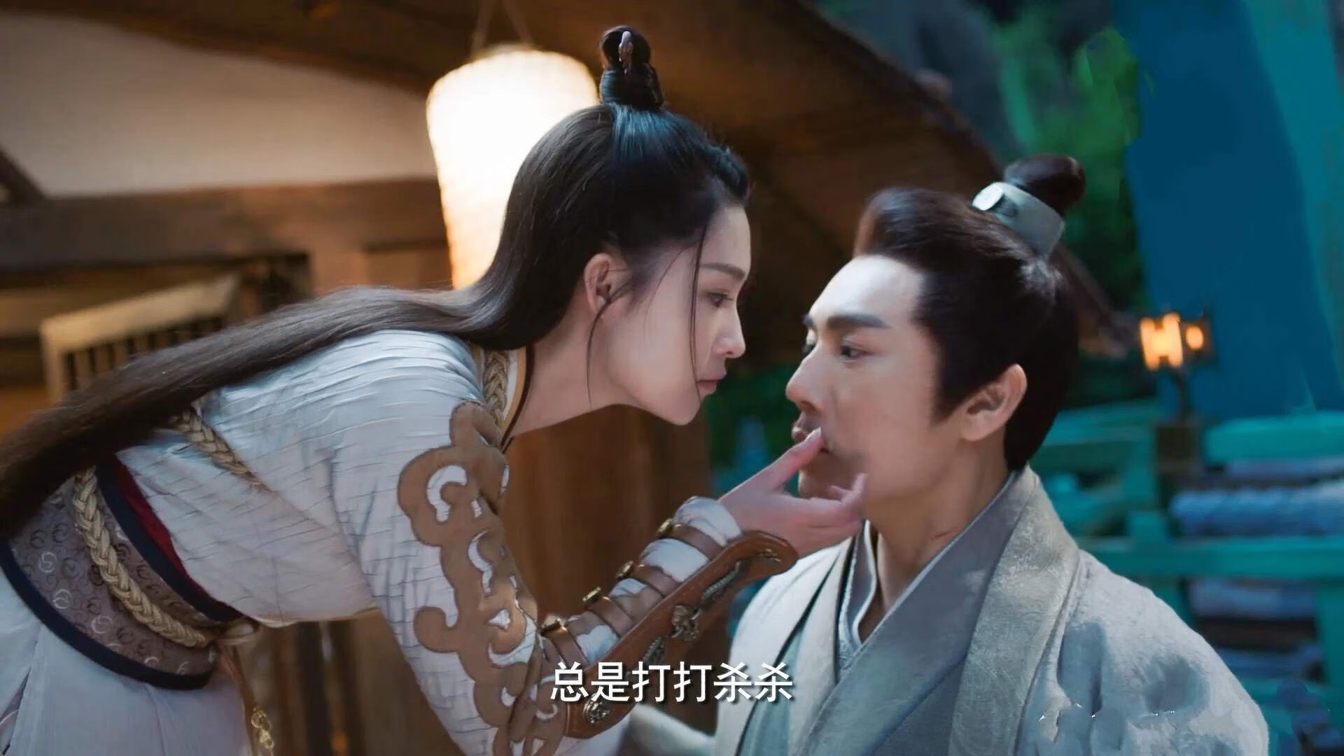 哈登带伤砍分助火箭逆转取胜,哈登跑向火箭替补席